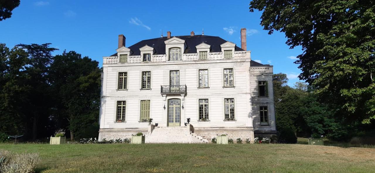 Le Chateau Du Breuil Mazières-de-Touraine Εξωτερικό φωτογραφία